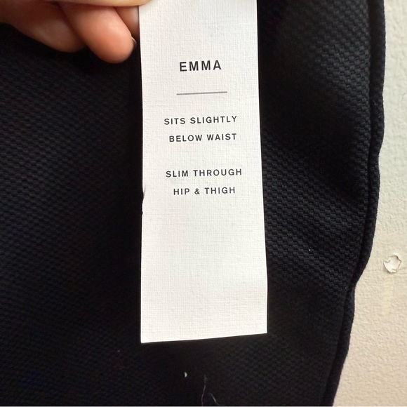 Liz Claiborne Black Ankle Cropped Pants - Picture 4 of 8